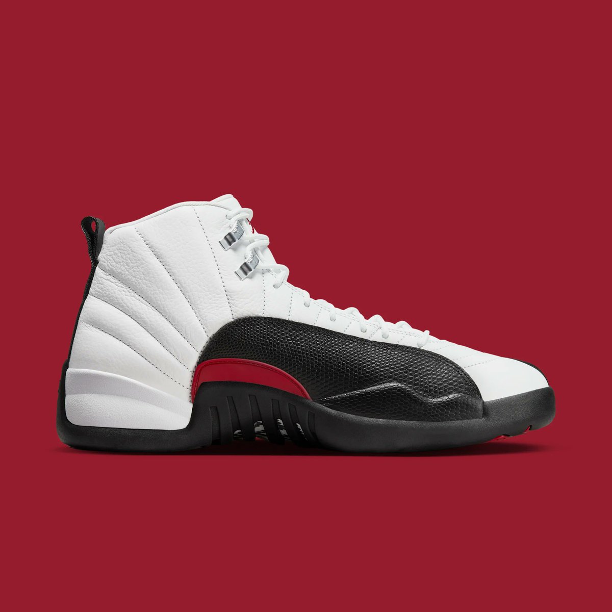 Sneaker Market RO tweet media