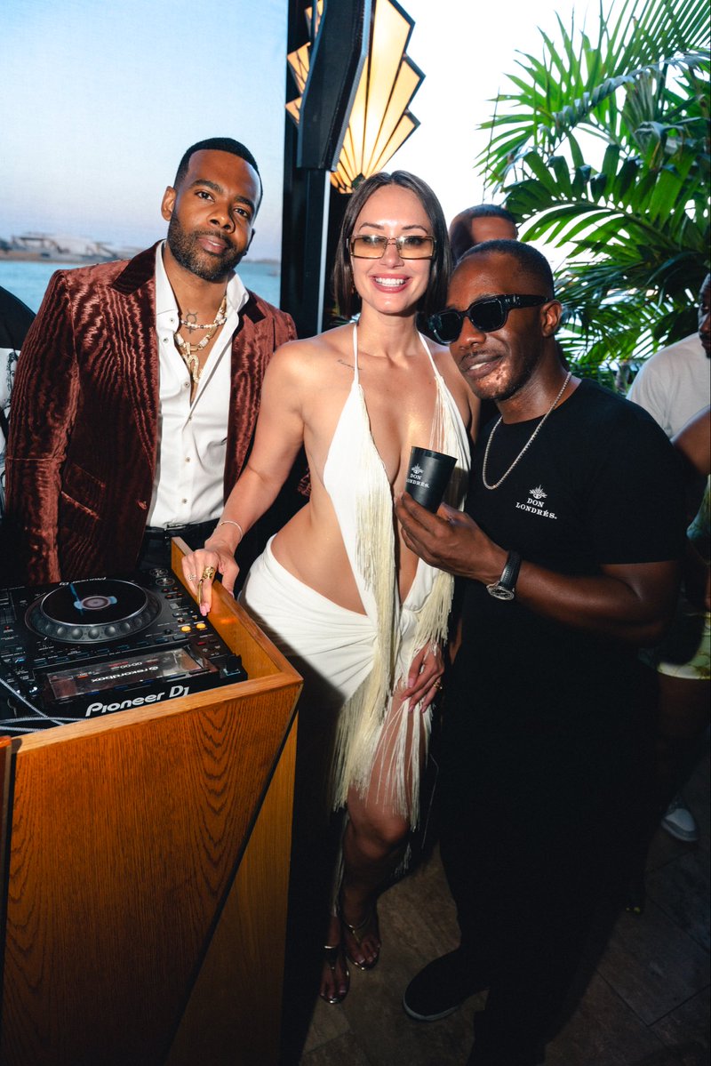 Yesjulz tweet media