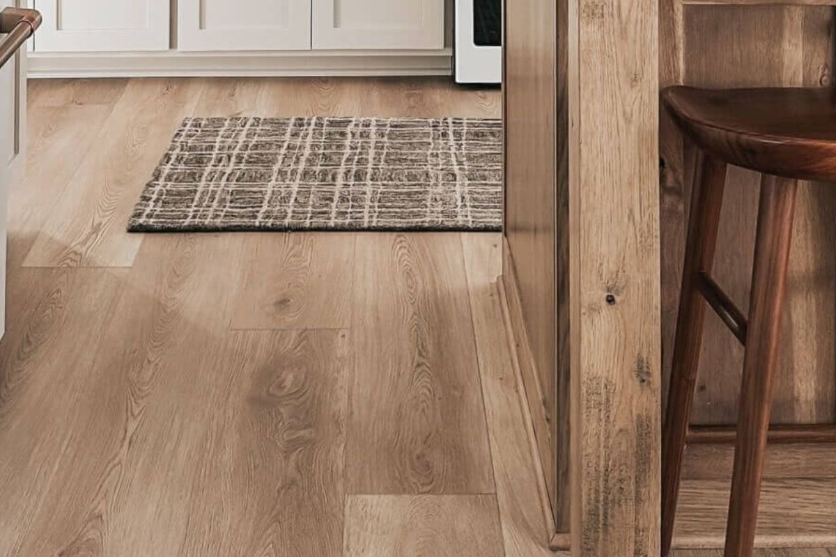 DustinMPeyser's tweet image. 5 Wood-Look Flooring Options Built for Long-Term Durability—Without the Upkeep of Real Hardwood dlvr.it/TSNRs7 👉 Reveal Your ROI bit.ly/MyHomeAI 👈 #WoodLookFlooring #HomeImprovement #InteriorDesign #FlooringOptions #RealisticFlooring
