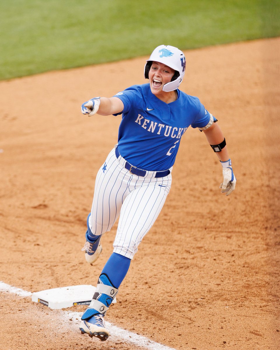 Kentucky Softball tweet media