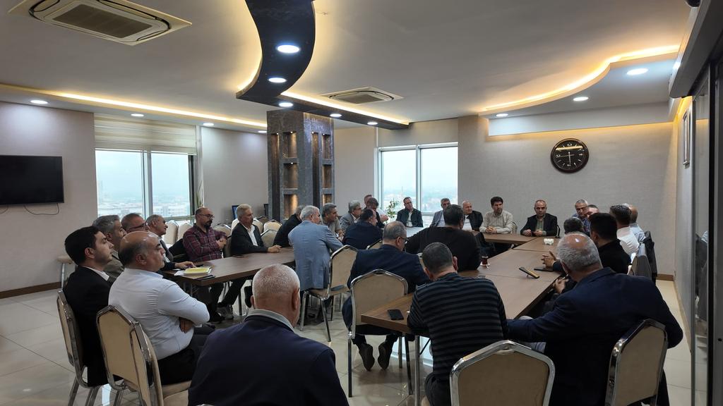 ibrahimcoskun63's tweet photo. Şanlıurfa Eğitim-Bir-Sen İcra Kurulumuzla rutin toplantımızı gerçekleştirdik.Verimli istişarelerde bulunduk,önümüzdeki döneme dair yol haritamızı gözden geçirdik. Birlikte daha güçlü adımlar atmaya devam ediyoruz.Teşkilatımızı gayretlerinden dolayı tebrik ediyorum.
Katkı ve katılım sağlayan tüm kardeşlerimize teşekkür ediyorum.
@_aliyalcin_  @ebs1sanliurfa 
#Şanlıurfa