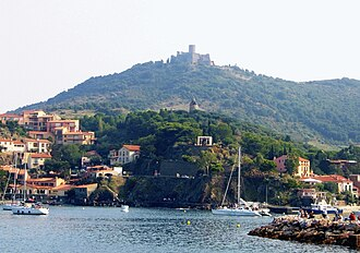 CLL49's tweet image. Post-scriptum : Quelques images/#Photos supplémentaires de Collioure
1 Localisation de Collioure dans les Pyrénées-Orientales
2 Vue générale de Collioure
3 Vue du Moulin et du Château depuis la Méditerranée
4 Autre vue du Moulin de Cortina, dit Moulin de #Collioure