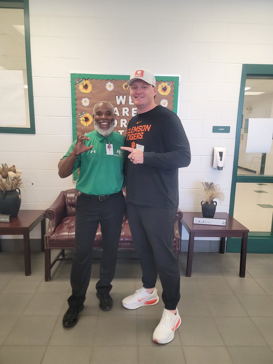HFBC_Herrington's tweet photo. Appreciate @ClemsonFB stopping by Haines City to check out our players. Thankful for the opportunity to showcase our guys in front of a top program. #NoEasyWay https://t.co/3JJgAWNpxC