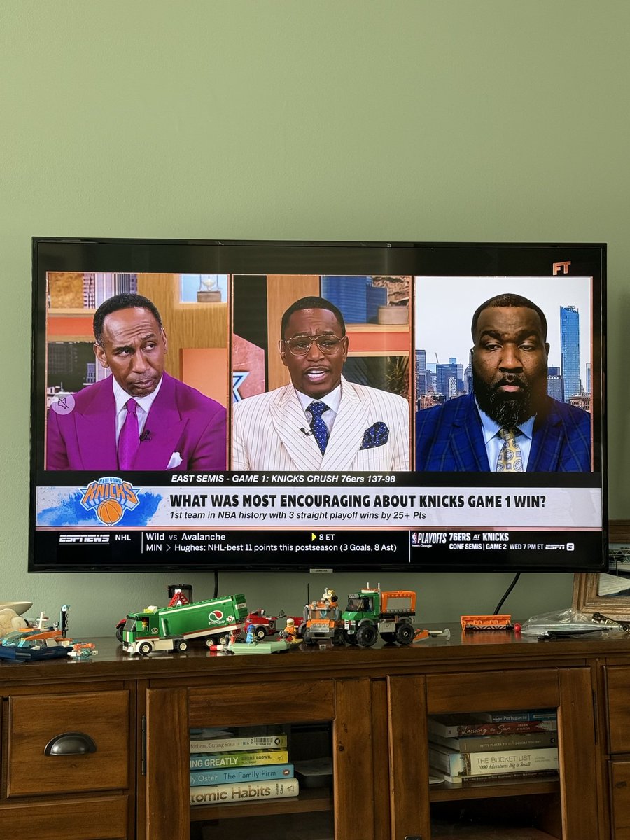 GranolaCC's tweet photo. What is this, The Dick Tracey show or First Take on @espn ?? @stephenasmith bunch of buffoons https://t.co/ilrxwIIWGt