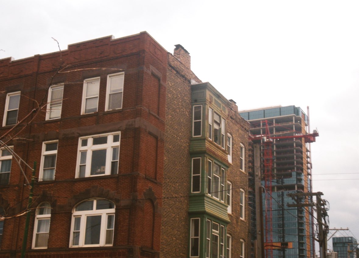 AllesSophia's tweet image. My #city is art to me. #chicago on my #digicam

#photo #photography #urban #architecture #skyline #skyscraper #modern #design #building #brick #art #street #film #digital #nostalgia #historic #walking