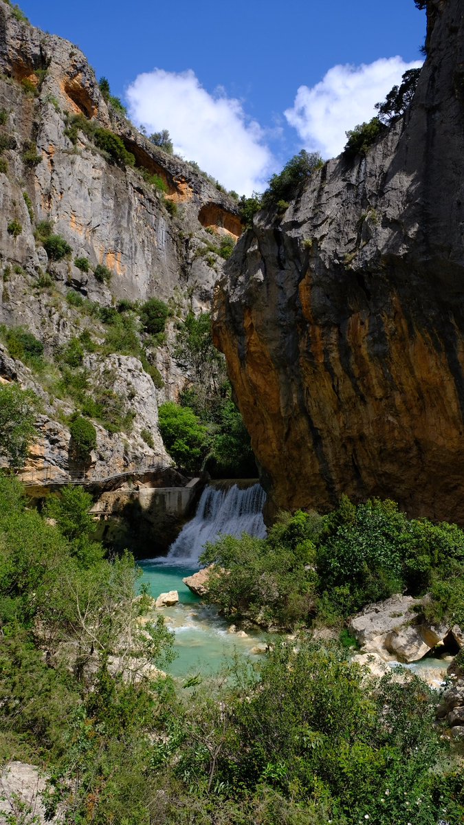 Zwischenstation in Alquezar, einem wunderschönen Bergdorf. Zuerst wandern wir dort durch die imposante Schlucht.
Region Huesca, Spanien