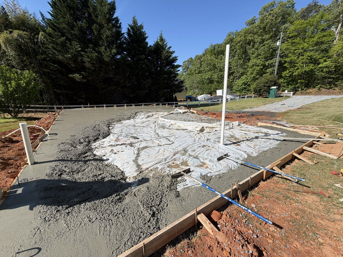 tigersCryptoGod's tweet image. Monday morning job #concrete