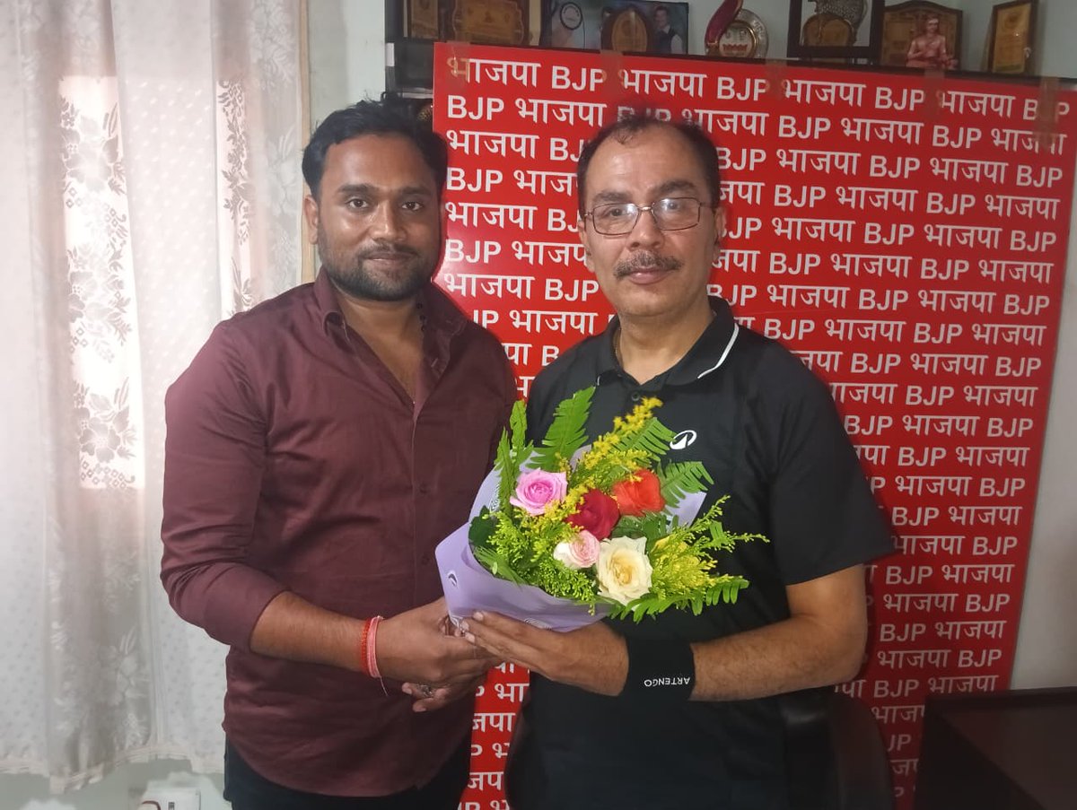 real__alok's tweet image. आज पटना में भाजपा बिहार के प्रदेश प्रवक्ता श्री नीरज कुमार जी से शिष्टाचार मुलाकात कर आशीर्वाद लिया। 

@NirajKumarBJP 
@Iadityarajput12
#AlokKumar #BJP #bihar