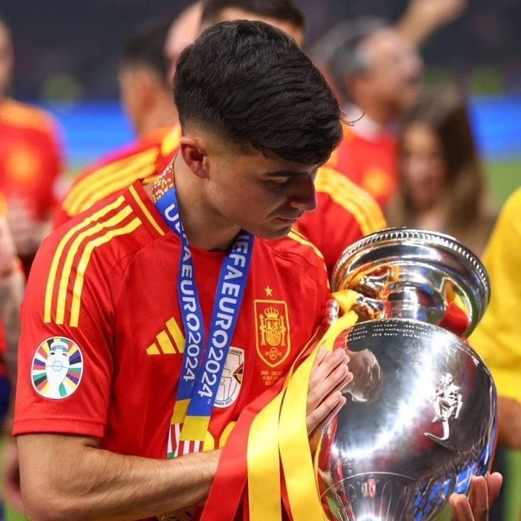 Rafael tweet media