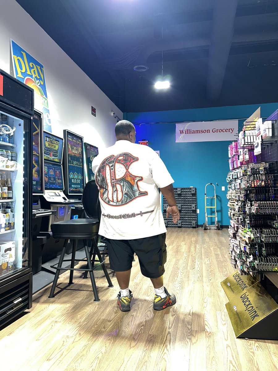 CFN_Squeez tweet media
