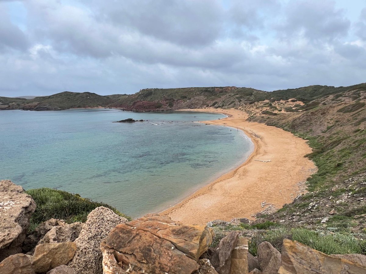 Fondistes's tweet photo. CELE LÓPEZ REPRESENTA FONDISTES PENEDÈS AL CAMÍ DE CAVALLS DE MENORCA https://t.co/WzvGR2gRPp a través de @Fondistes Penedès https://t.co/YT1mLLC4ga