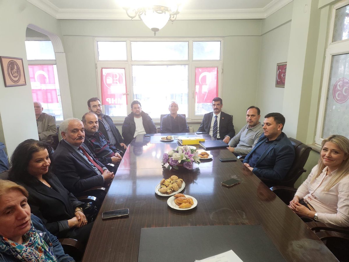 bakirkoymhp's tweet photo. İlçe Başkanımız Sn. Turgut İnan Başkanlığında haftalık olağan Yönetim Kurulu toplantımızı gerçekleştirdik. https://t.co/wrNkVeeb5O