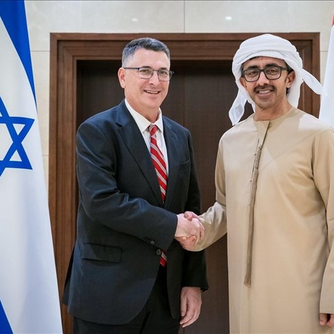 🇮🇷🇦🇪 UAE ATTACK A FALSE FLAG TO FRAME IRAN?

After the IRGC Statement and this post from a member of Iran's Parliament, Ebrahim Azizi, saying FALSE FLAG after the UAE attacks, something is weird.

ALSO, Israeli Kan News Network reported that the United Arab Emirates told the
