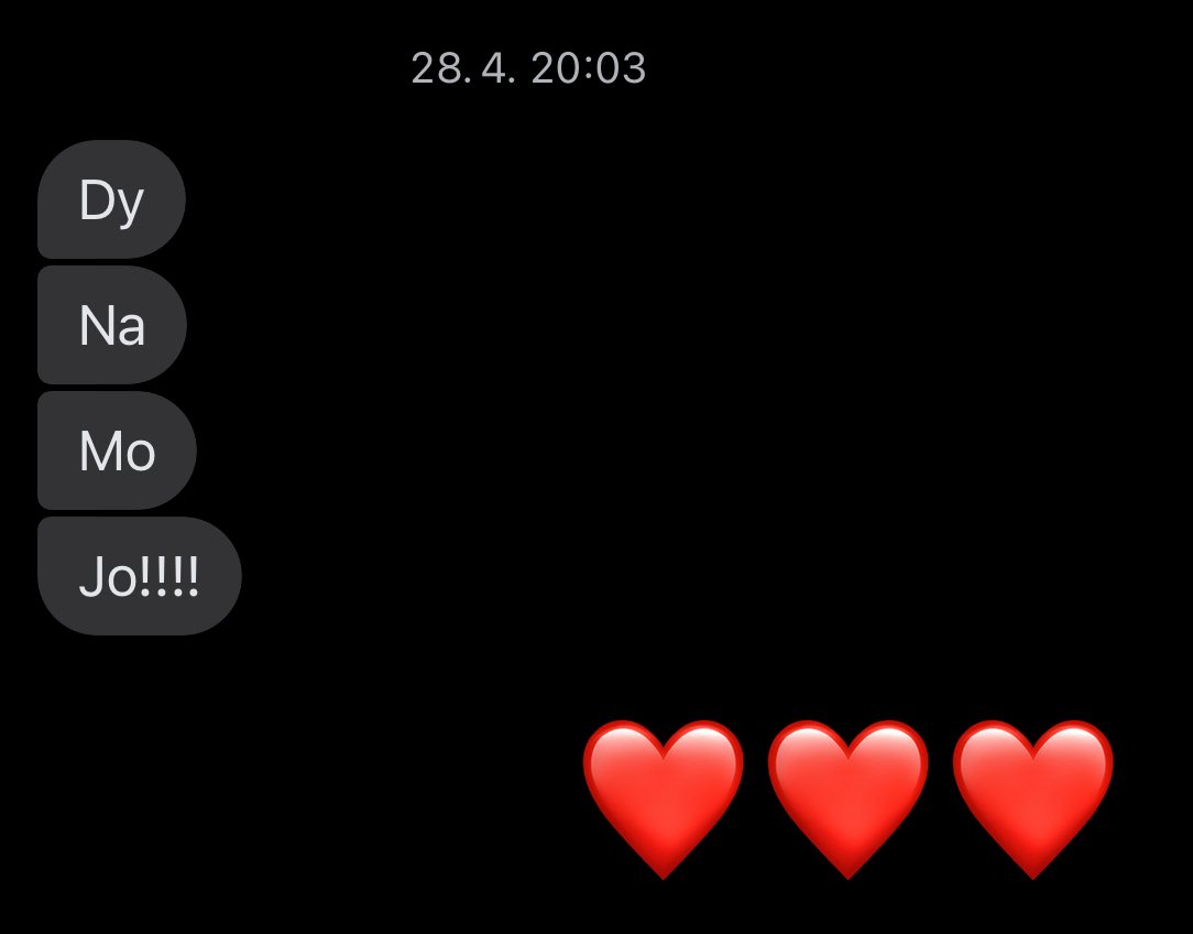 Dominickakuro's tweet photo. Díky tati, díky ségra, že jsme tohle zažili spolu. Mamka, můj chlapec i ségry chlapec to s námi mají někdy těžký, hokej je téma, který vede pokaždý, když se vidíme, já speciálně občas bývám protivná z nervozity, časově je to taky náročný, ale pořád nám to tolerujou ❤️😃. https://t.co/za8Tj06in6