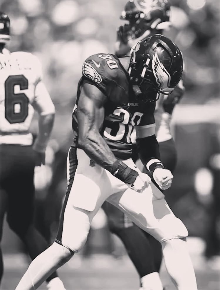 Quay L.Jones🦅 #FlyEaglesFly SBLIX CHAMPIONS!! tweet media