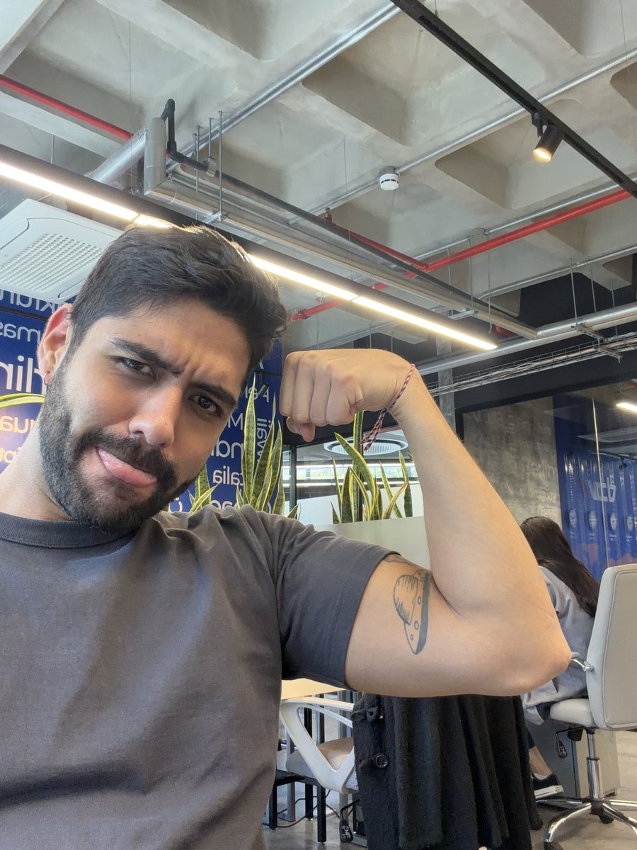 alejandro tweet media