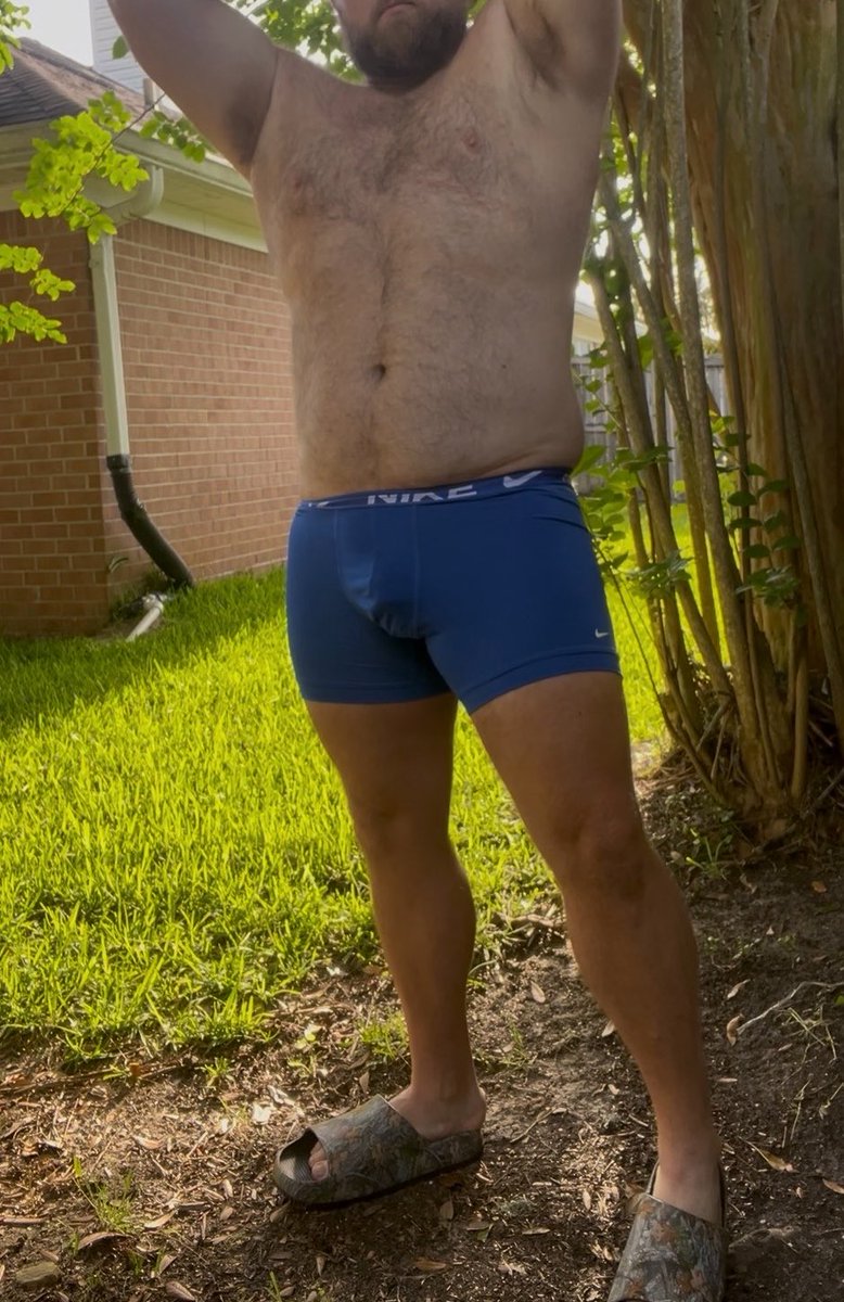 Countrystr35's tweet photo. @beefy_guys @hottest_dudes @beefy_butts @outsideabedroom @beefy_bellies @beefy_loads @beefy_hq @thediegovoxxx https://t.co/JQhB7PadN1