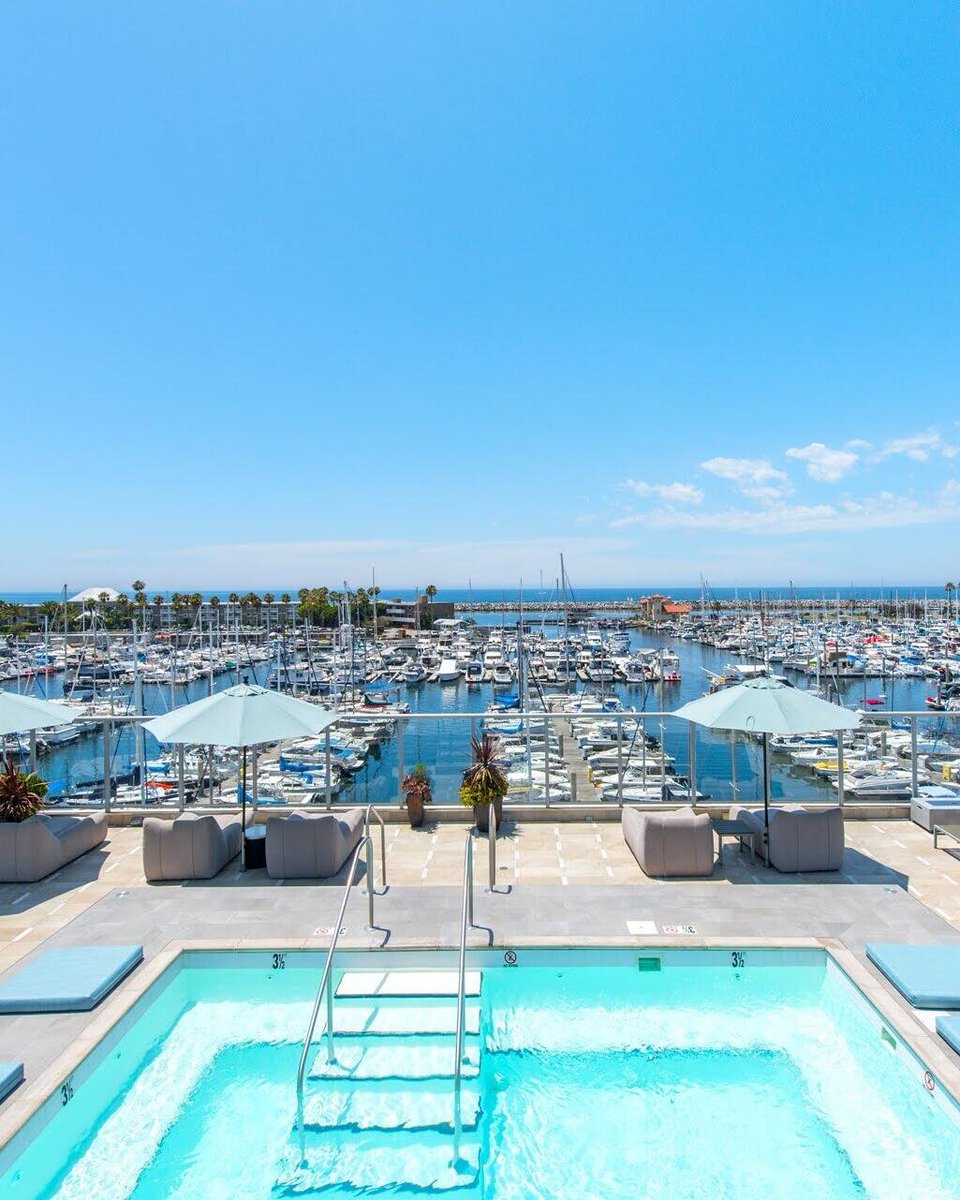 shadehotelrb's tweet photo. In need of a pool day. Thankful for our $20 pool pass. Talk to your server at Sea Level to learn more. https://t.co/G79NB2yPeQ