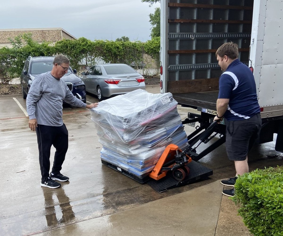 cftb_official's tweet photo. Thanks to Texas Instruments and their generous donation of technology.  The donated laptops will get a second life and help support our mission. We will refurbish these computers and deliver directly to those in need.
For more information email, nhill@computersfortheblind.org https://t.co/oX1PnQzaKf