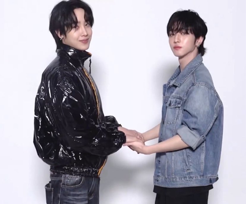 JannaSmi's tweet image. they are so cute ☺️☺️

#xikers #HUNTER #YUJUN #싸이커스 #헌터