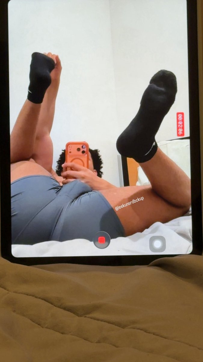 𝑳𝒆𝒆𝒌 𝑼𝒏𝒄𝒆𝒏𝒔𝒐𝒓𝒆𝒅 🔞🍑 tweet media