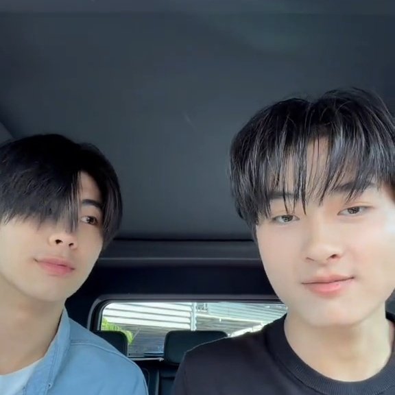 ​₊˚-☆🪻𝘗'𝘬𝘩𝘢𝘰 🍀 ࣪⋆₊˚ ตี๋คุโรบุตะ 💚💜 tweet media
