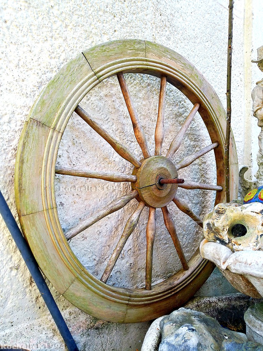 RochelleK1994's tweet photo. 9 YEAR PHOTOGRAPHY ANNIVERSARY SPECIAL! (05/05/2026) [1/2]

#photography #photographer #creativephotographer #photographyisart #blackandwhite #blackandwhitephotography #sepia #sepiaphotography #9yearsofphotography #9years #anniversary #photographyspecial #wagonwheel #cartwheel https://t.co/ncrxQFGj4s