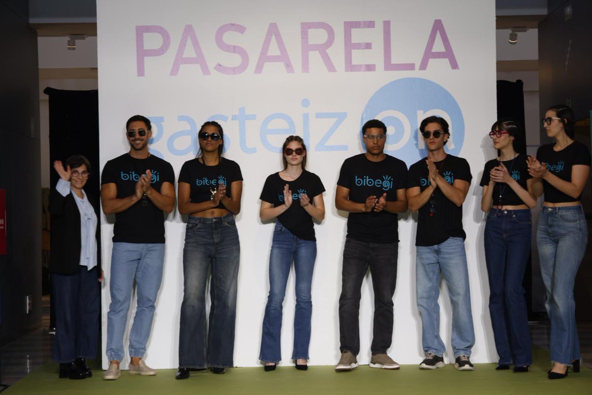 pasarelagon's tweet photo. 𝐁𝐈𝐁𝐄𝐆𝐈 𝐎𝐏𝐓𝐈𝐂𝐀 𝐘 𝐀𝐔𝐃𝐈𝐎𝐋𝐎𝐆𝐈𝐀

📍Ricardo Buesa, 4

Innovación, cercanía y vanguardia.

No solo cuidan tu salud, la ponen de moda. Sumérgete en el futuro de la visión y la audición con lo último en tecnología aplicada al diseño.

#PasarelaGon2026 #GasteizOn https://t.co/DiXmSIJIJE