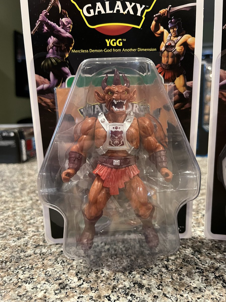 Toyhuntersholl2's tweet photo. Warriors of the Galaxy Ygg and Spikes arrive!! Man these are awesome and I love the cardbacks. So thick!

Cannot wait to see who's next!

@FormoToys #warriorsofthegalaxy #legendsofdragonore #formotoys #80stoys https://t.co/YMIDK5wUCg