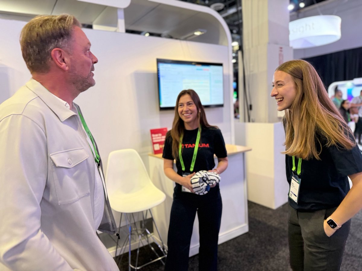 Tanium's tweet photo. Scenes from Day 1 at @ServiceNow #Know26 with #TeamTanium ❤️
We're at Booth 5517 this week, showcasing how real-time endpoint intelligence from Tanium flows straight into ServiceNow AI agents and workflows.
Stop by and connect with us: https://t.co/M2HRjTmBJ2 https://t.co/Z5ZxHmpUPp
