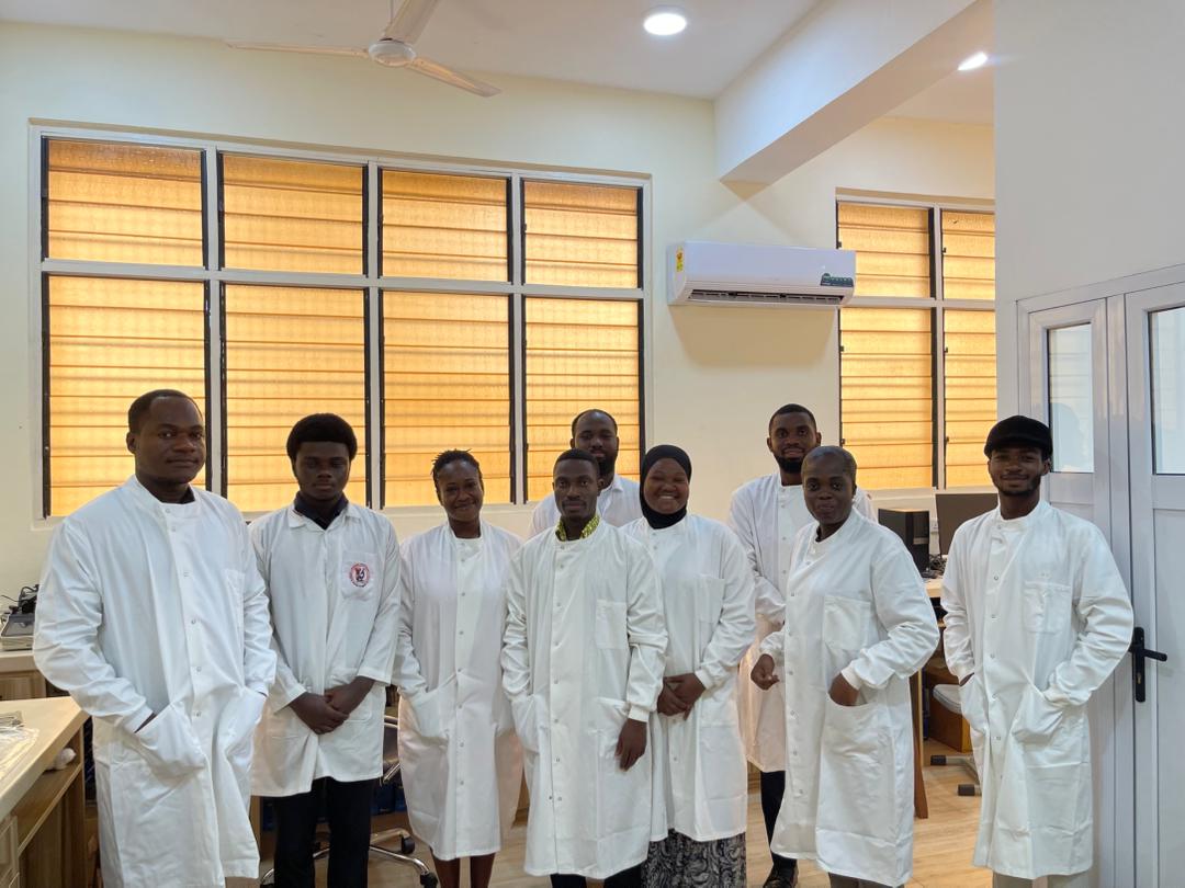 DinkoGroup's tweet photo. Our week-long intensive #Molecularbiology training has officially concluded. It was a week defined by mastery of basic molecular techniques.

Special thanks to Dr Dinko, team leader, Richmond Tackie, for facilitating and to our young scientists.
 #ResearchAndDevelopment #LITD https://t.co/LVYc4pTM6b