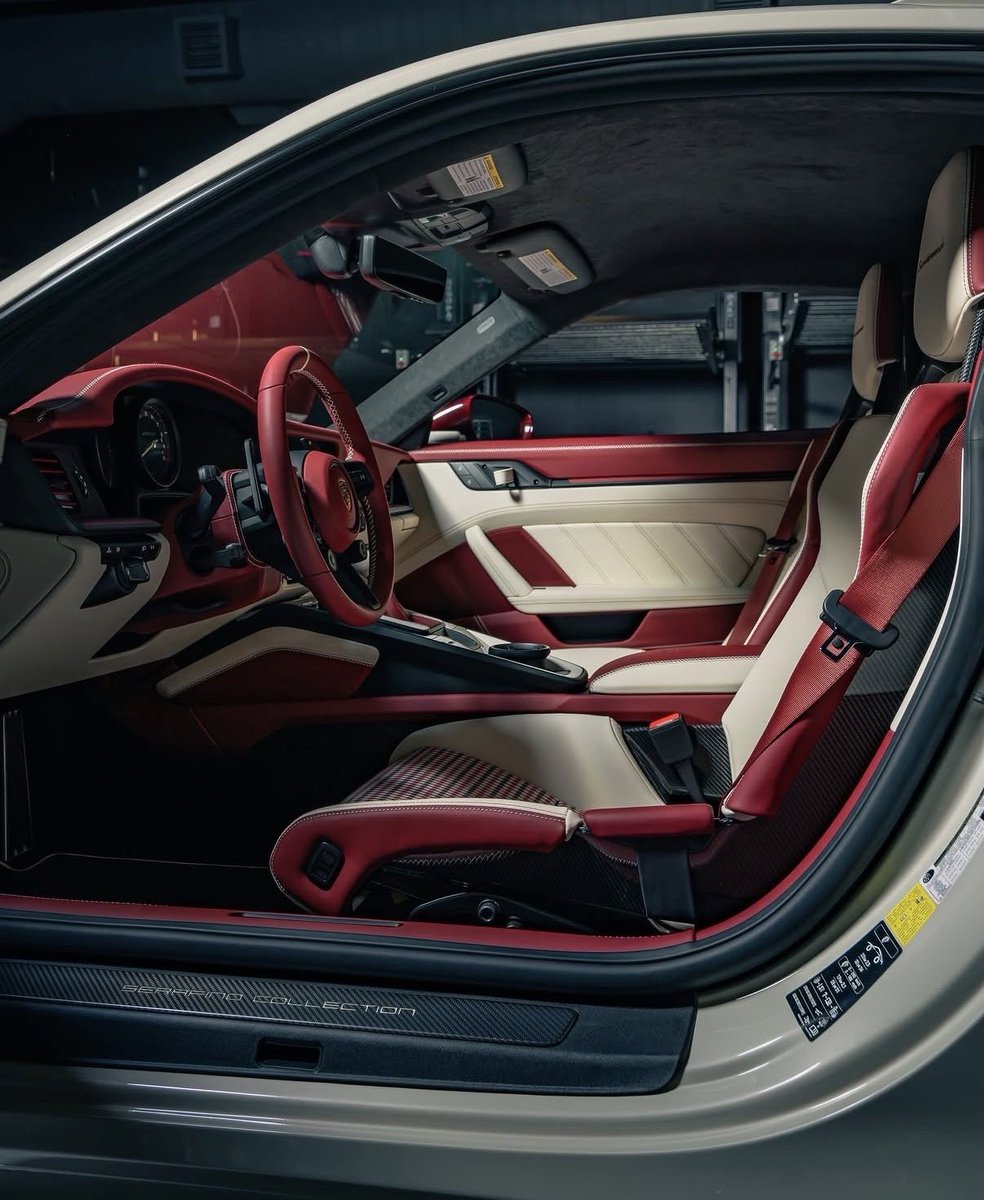 Jordan92338366's tweet photo. 992.1 GT3RS MR I posted this before, but this spec deserves another go around! These are different pics 🥵😮‍💨🔥 https://t.co/9NG3JK4mfp