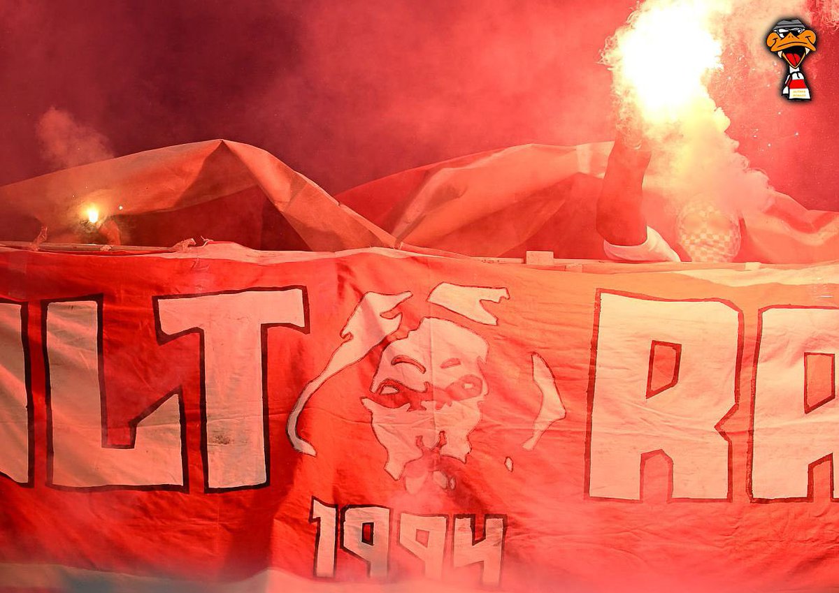 ULTRASMONACO94's tweet photo. Metz - MUNEGU (J32) 1/3

Avant-dernier déplacement de la saison chez la lanterne rouge de notre bonne vieille Ligue 1.

Plus de 400 tifosi sont présents en parcage afin d’encourager nos couleurs.

Monaco, gagne pour nous, les ultras ! https://t.co/UblTzPQbrm