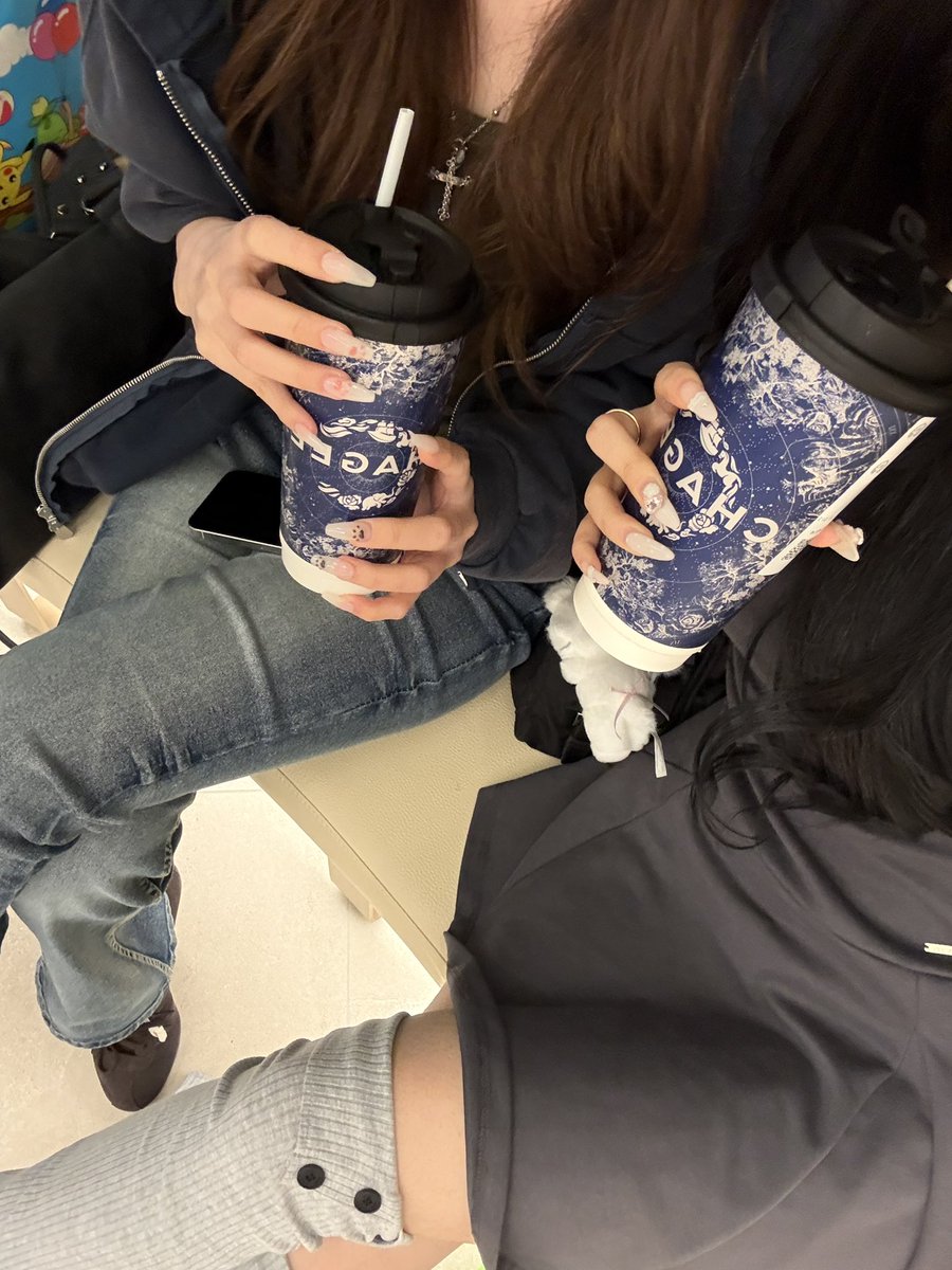 ❕ tweet media