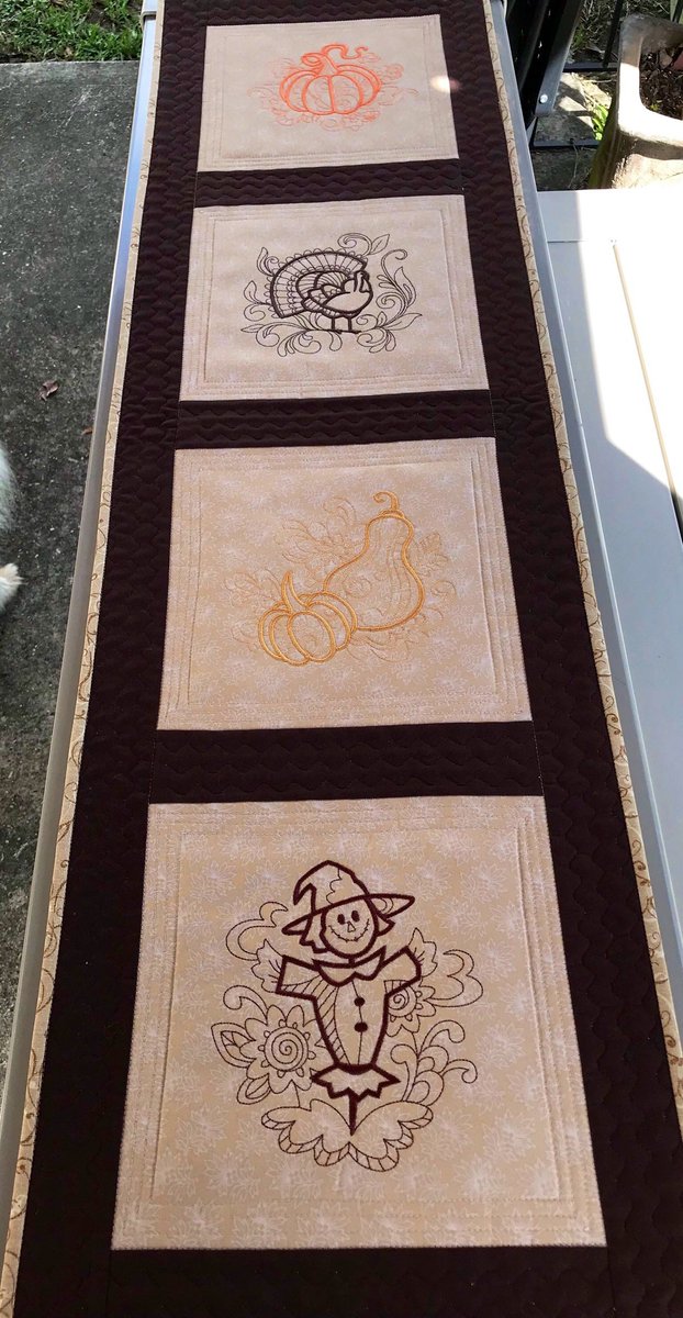 angelhw1956's tweet image. Quilted &amp;amp; Embroidered Thanksgiving Table Runner tuppu.net/6c70155 #Etsy #TeaTimeQuiltsnMore #TableRunner