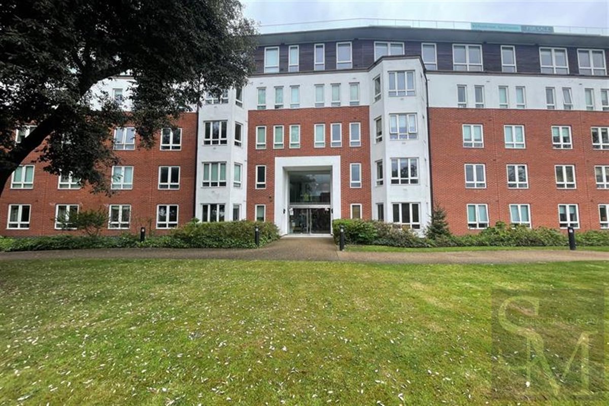 munsonsr's tweet image. #property #sale #SouthWoodford  FOR SALE - Regency Court, South Woodford - £325,000 ** LARGE ONE BEDROOM FLAT ** LEASEHOLD: LEASE LENGTH: 103 YEARS (APPROX) ** SERVICE CHARGE: £3,413.86 APPROX ** GROUND RENT: £200 ** EPC RATING: C ** COUNCIL TAX BAND: C
spencermunson.co.uk/property/regen…