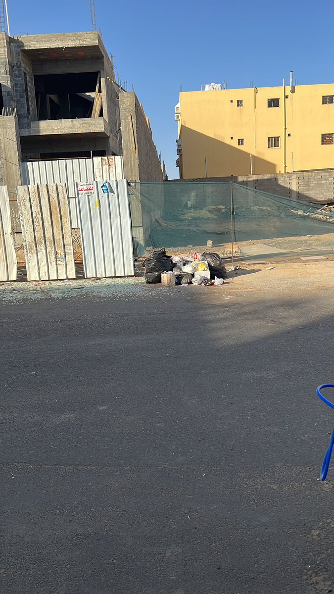 twil3i's tweet photo. @Balady_saudi 
تقدمت باكثر من بلاغ يخص حاويات النظافه ولايوجد استجابه ولاتصلني رسالة البلاغ https://t.co/PNy1FjSJqS