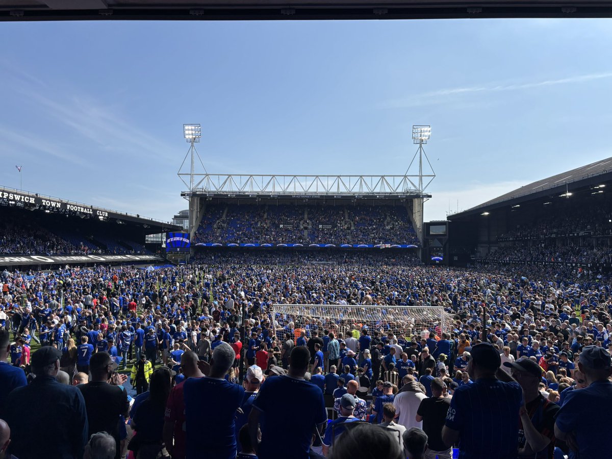 CCITFC96's tweet photo. Us and our people 💙 #itfc https://t.co/D6SOBbG226