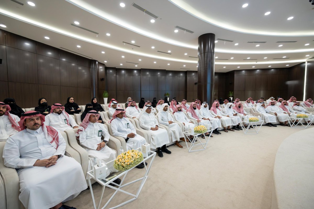 saudibogrv's tweet photo. تعزيزًا لجاهزيته المؤسسية.. #ديوان_المظالم يستعرض مشروع هندسة الإجراءات بمنهجية تكاملية؛ خطوة نحو توحيد الممارسات، ورفع الجاهزية وتطوير خدمات التقاضي الرقمية https://t.co/sMfFnvACLE