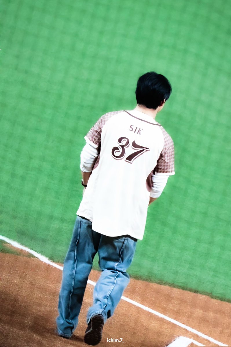 ichim_7's tweet photo. 260501 TSG HAWKS 

#비투비 #임현식 https://t.co/pVqKFhJYgh