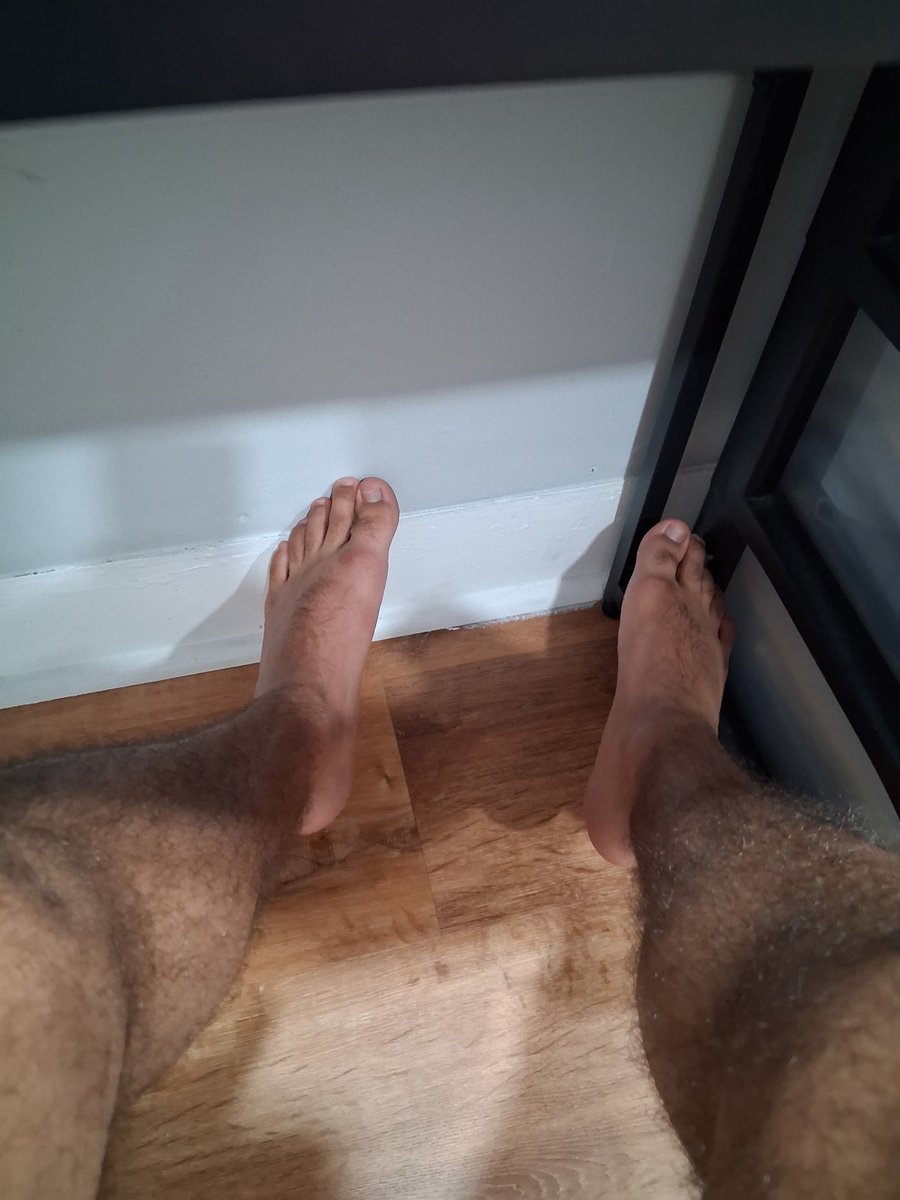 Brixxxomoon's tweet photo. 👃🏼🦶🏼 https://t.co/UqyVGWe28O