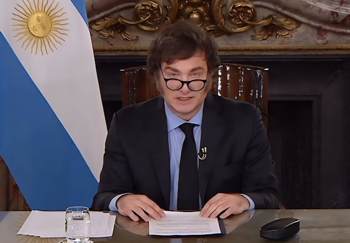 Si fuera Milei haría una cadena nacional para decir "Yo estoy haciendo las cosas muy bien pero ustedes son muy negros".