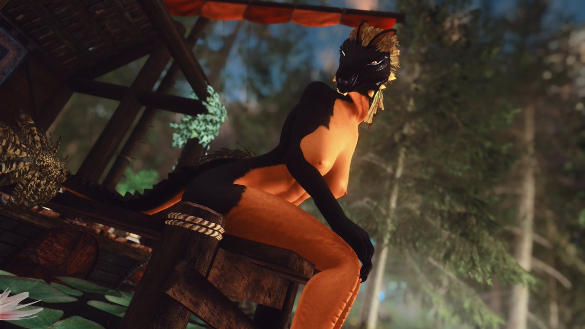 Syllux99's tweet photo. Gotta catch up on some screenshots I made...
Have sum more big Dilo Limzor.
#Skyrim #SkyrimSE #scalie https://t.co/aMCk1BTZHt