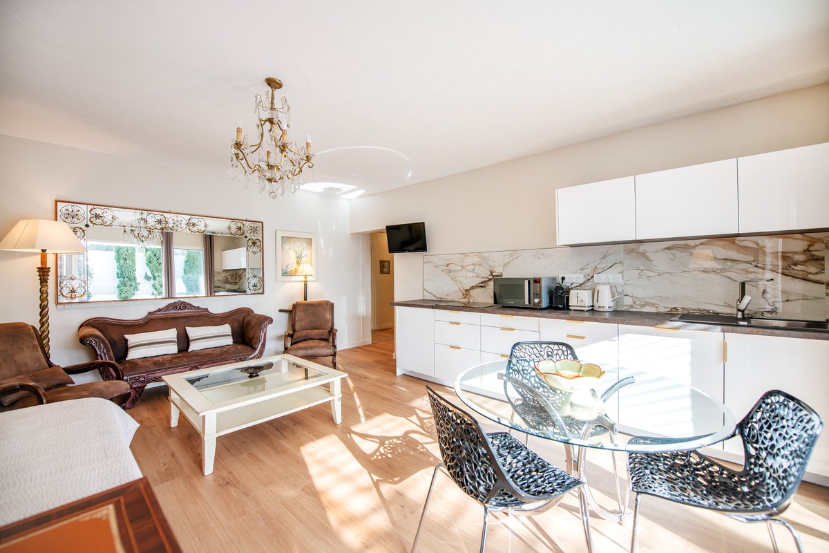 campocalvi's tweet image. Maison Grany ✨

. . .

House Grany ✨

📞 Telephone: +33 (0)4 95 48 34 60

📧 Mail: contact@location-campodifiori.com

#corsica #sun #holidays #tourisme #charme