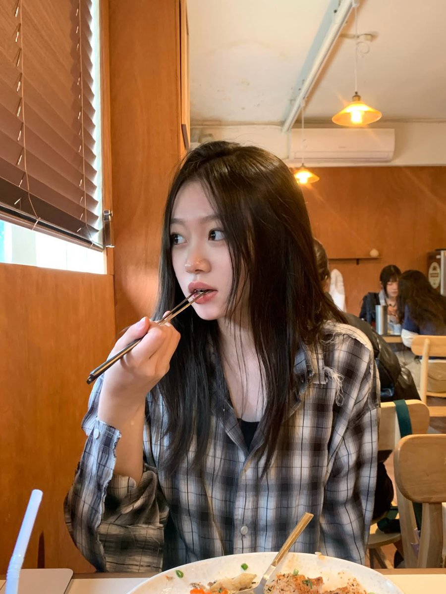 S2ver__'s tweet photo. 260505 수민이 인스타 업로드 (4/11)
ouo
#김수민 #KIMSUMIN https://t.co/TWlgqHUBc4