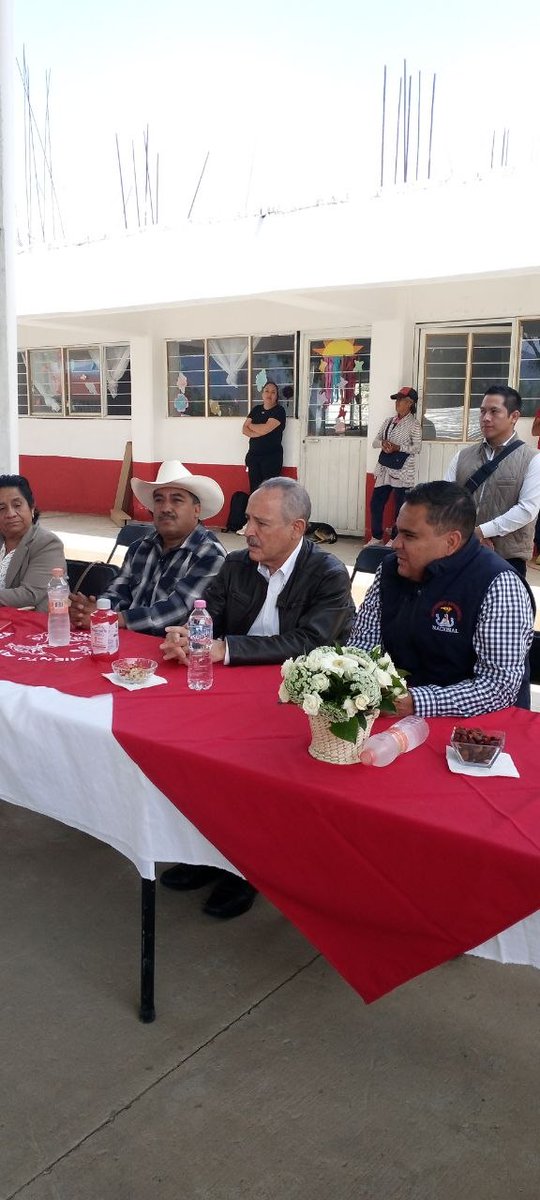 En Tenancingo, Abel Pérez Zamorano llamó a campesinos a organizarse y luchar por un cambio de sistema económico. Señaló que la pobreza y los problemas sociales se han agravado, por lo que urge fortalecer la formación política y la acción colectiva.