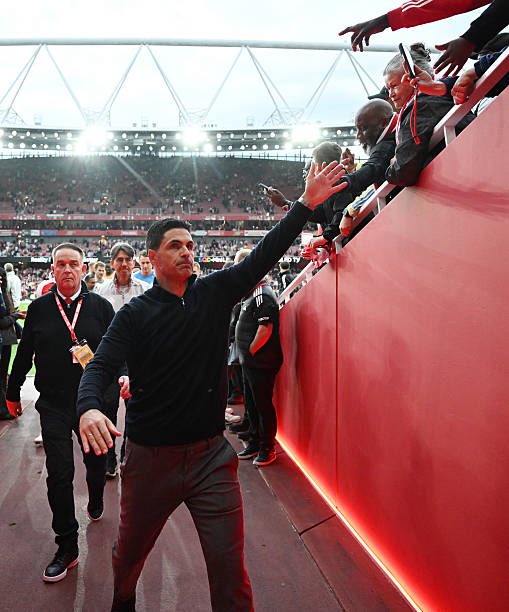 ArsenalBuzzCom's tweet image. 🗣️| Mikel Arteta on his message to the Arsenal supporters:

“I don't think its messages needed. It’s what is at stake; it says it all. I think it's the occasion, it's the moment, it's the game. Let's live this together and let's make it happen.” [@arsenal] #afc