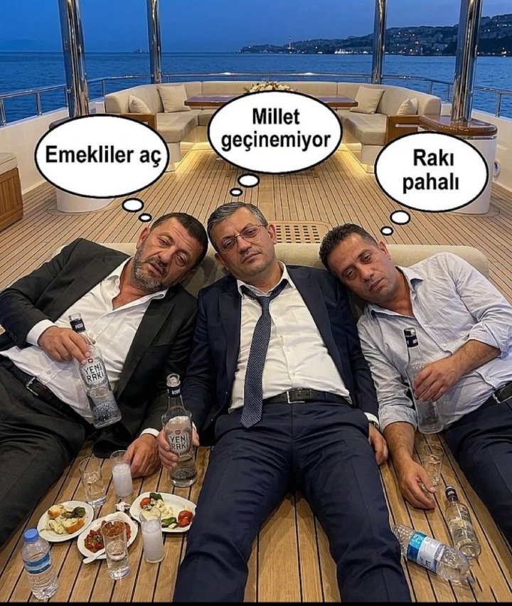 BircisLtdSti's tweet image. "Ya CHP'li belediyeler tamamen CHP'li siyasetçilerin hizmet çocuklarını işe alınca başkalarına yer kalmıyor zaten.
@acikcenk"
{Sonra da, "Millet işsiz, aç, geçinemiyor, emekli sürününüyor" demekten de ûtânmayacak kadar yüzsüzleşiyorlar.}
#ÖzkanYalım #CHP #ÖzgürÖzel #Ekremİmamoğlu