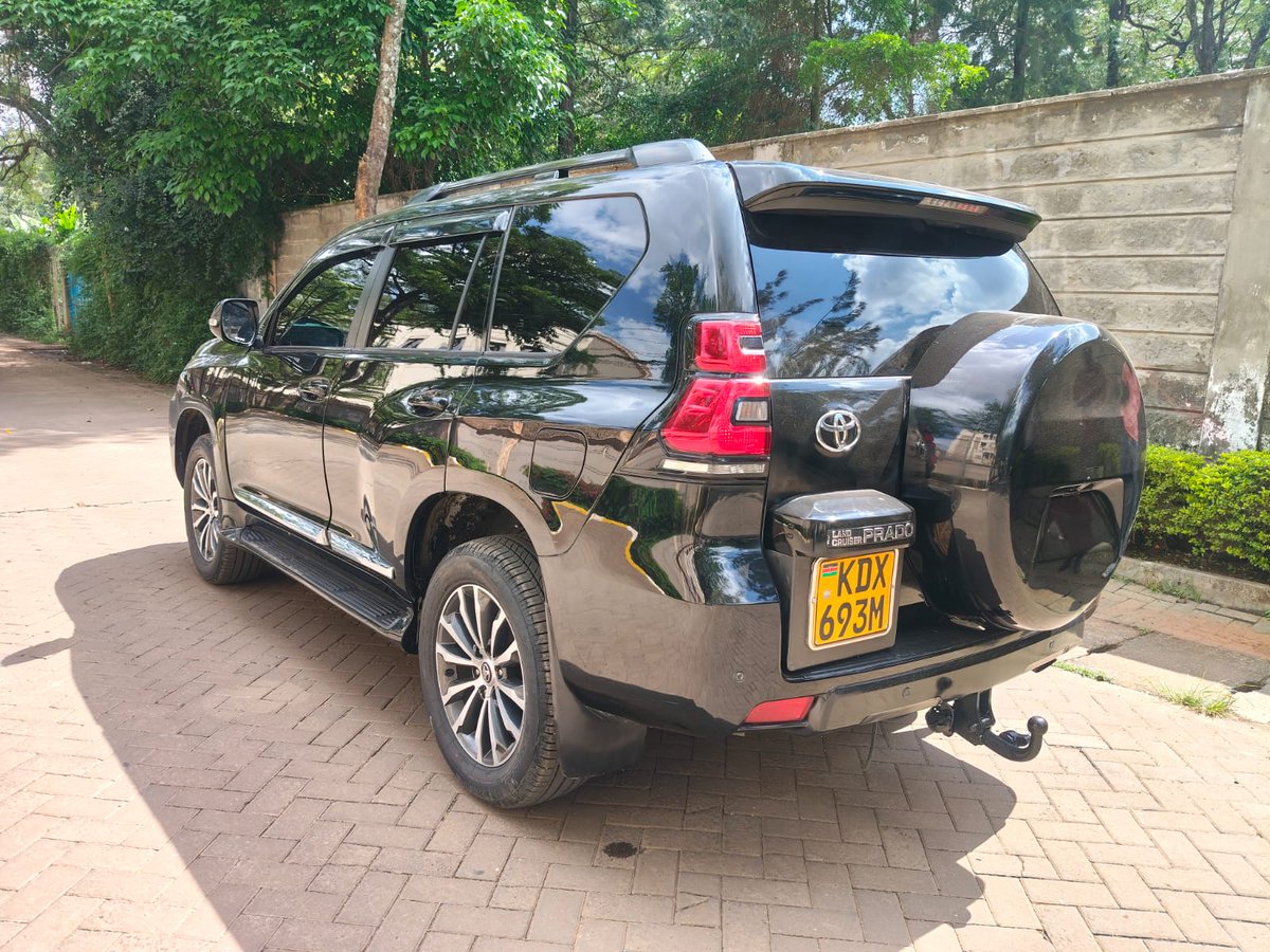 JaMtoka's tweet image. • 2016 Toyota Land Cruiser Prado VX.L — J150 🇯🇵
• KSh5.3 Million 
• Fuel Tank: 150L
• Mileage: 94,357km
• Location: Nairobi 🇰🇪 — Park Rd 
• +254733665551 — WhatsApp
• michael@beyondtarmac.co.ke

• 3000cc 4-Cyl Turbodiesel (1KD-FTV)
• 170bhp/410Nm
• 5-Speed Automatic
