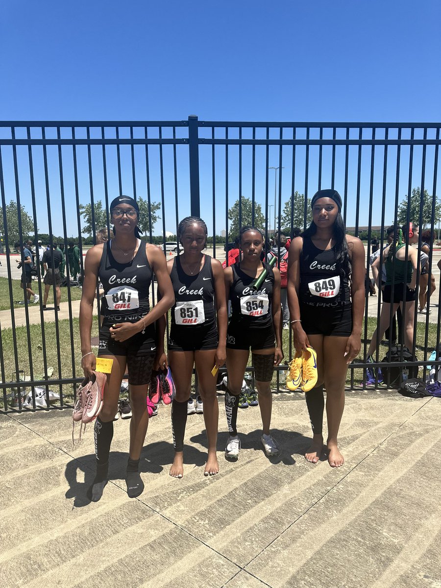 dbank713tx's tweet photo. This group BROKE 2 SCHOOL RECORDS at the Region 3 Track Meet.. In the 4x100 they ran a 46.22 to finish 4th in the region. In the 4x200, they demolished their previous record be running a 1:36.75 & earning 3rd against top teams in the region & state.. We just missed the wildcard for state, but the small victories must be celebrated just as much as the large ones.. Tremendous step forward for @MaydeCreekTF program on the girls side.. #CreekMayde